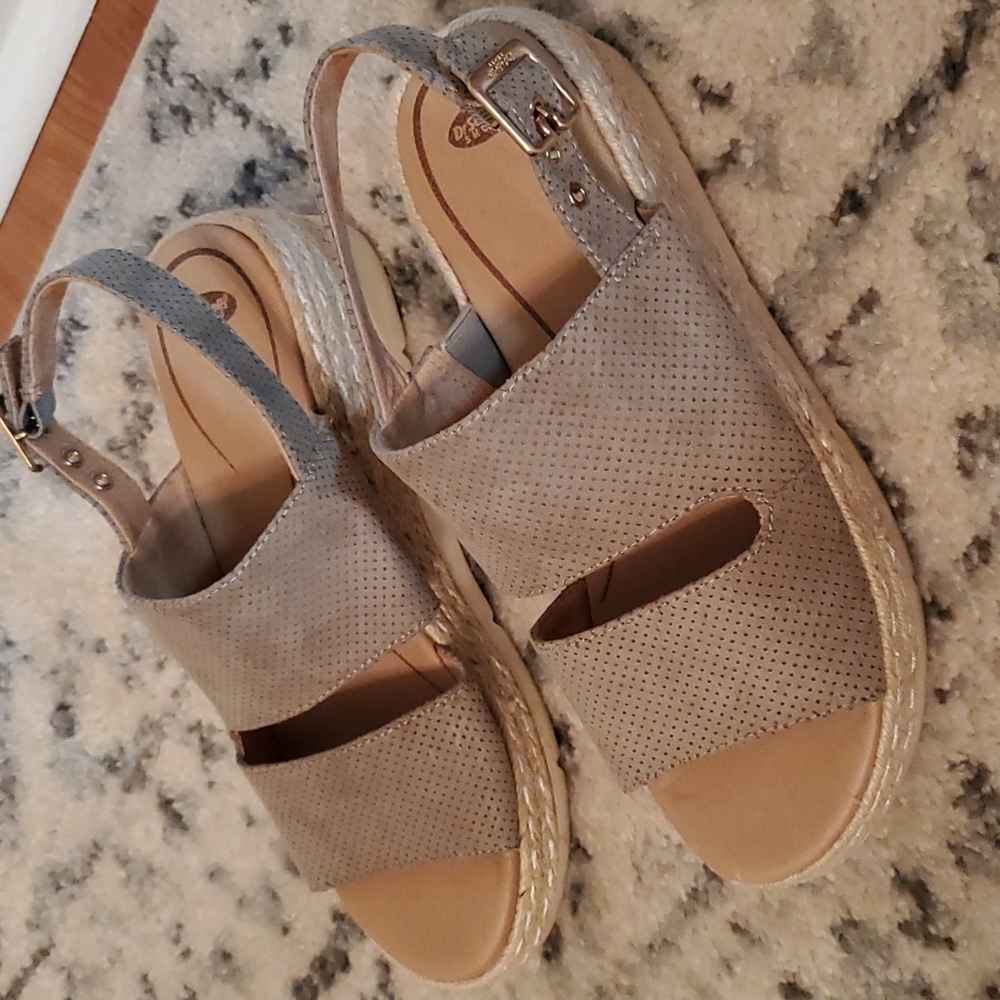 Dr. Scholl's Wedge Seude shoes